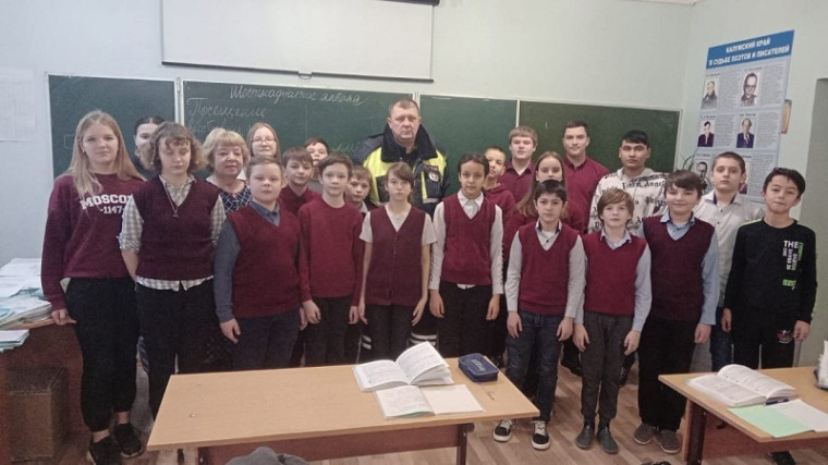 Встреча со старшим инспектором ГИБДД.