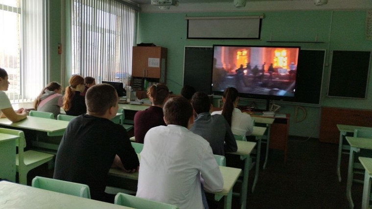 Показы фильмов о концлагерях и трагедии Холокоста в годы Великой Отечественной войны.